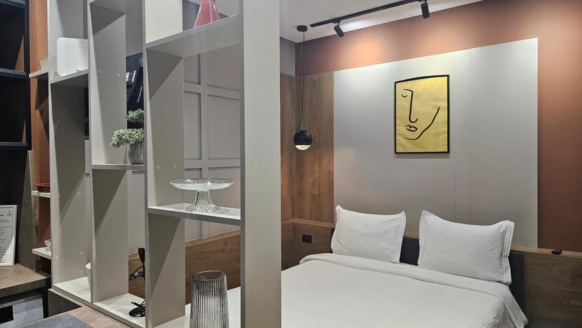 Tam Serviced Studio Apartments Next To Blloku Tirana Esterno foto
