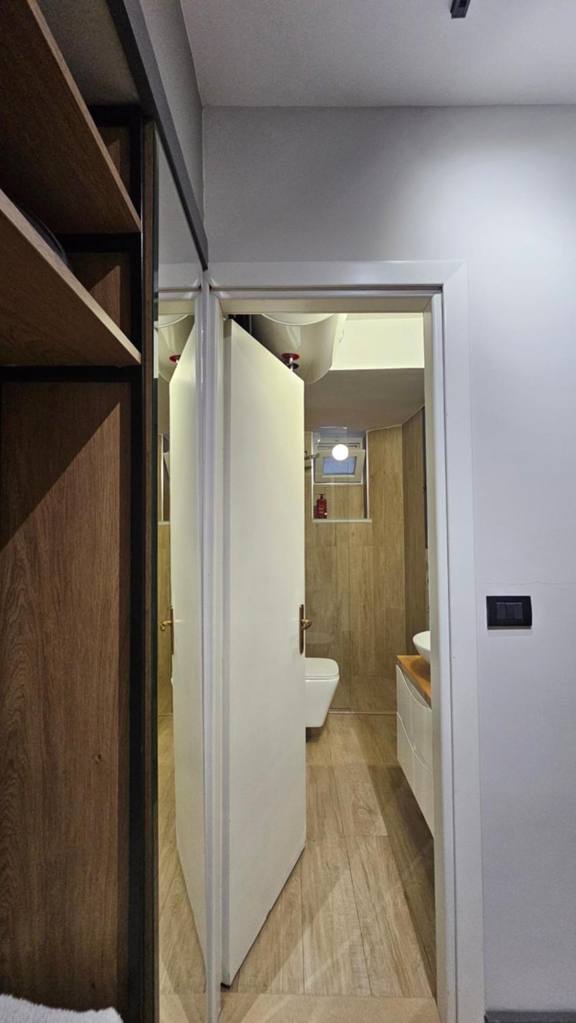 Tam Serviced Studio Apartments Next To Blloku Tirana Esterno foto
