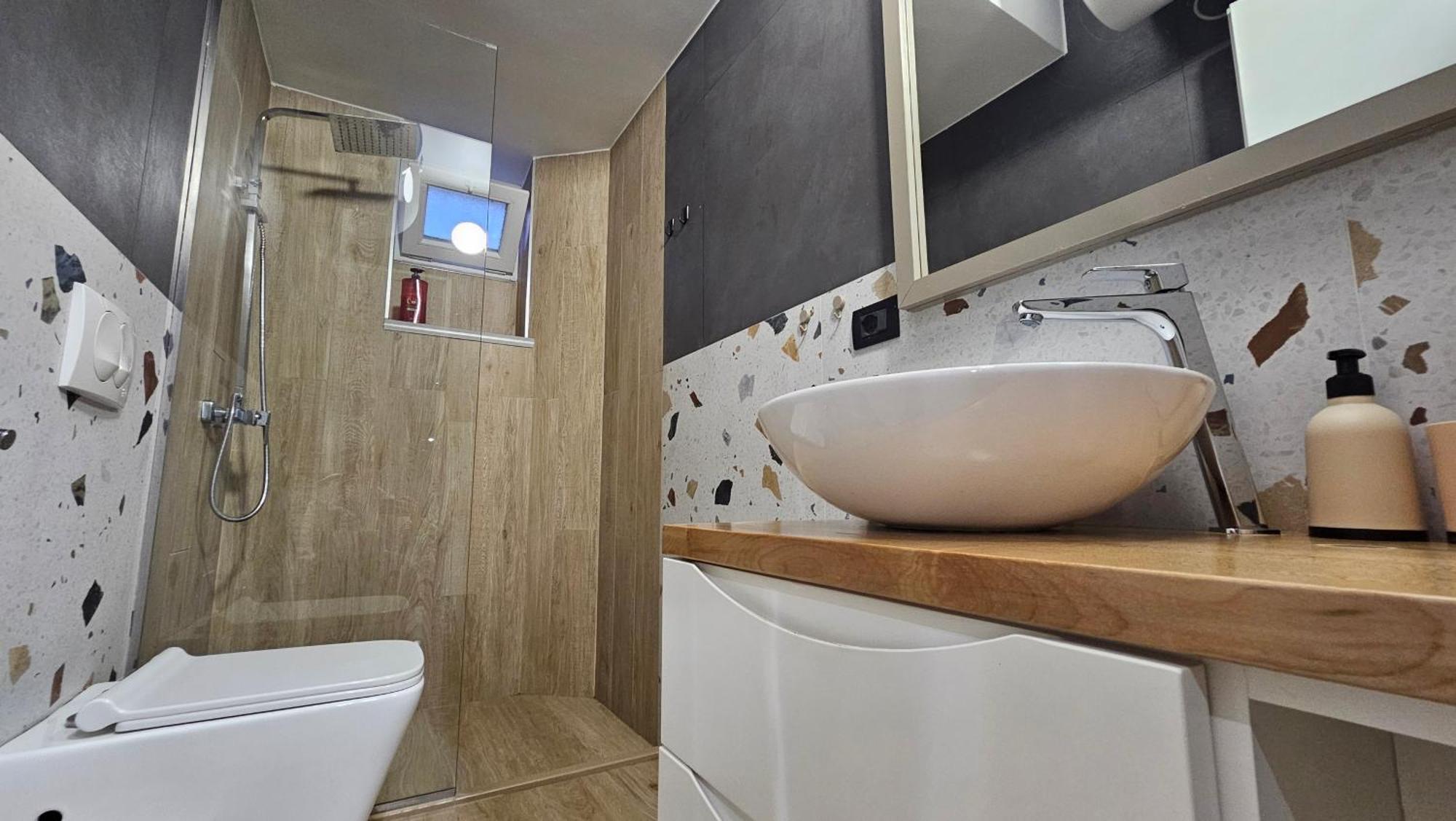 Tam Serviced Studio Apartments Next To Blloku Tirana Esterno foto