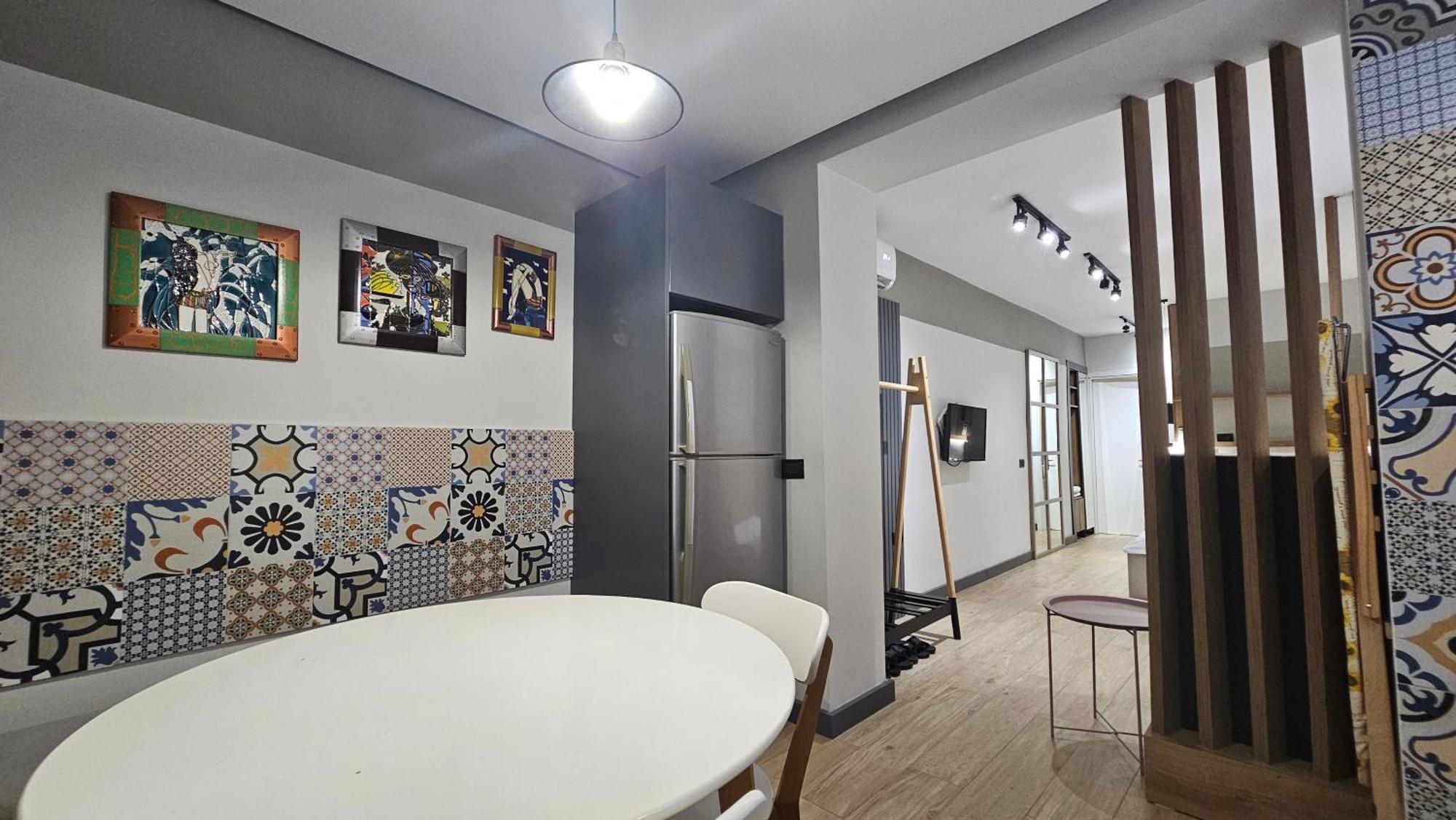 Tam Serviced Studio Apartments Next To Blloku Tirana Esterno foto